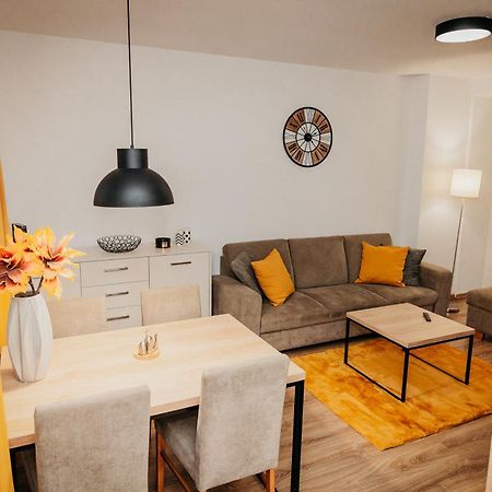 Old Town City Center Apartment 2 - Private Parking Included 코시체 외부 사진