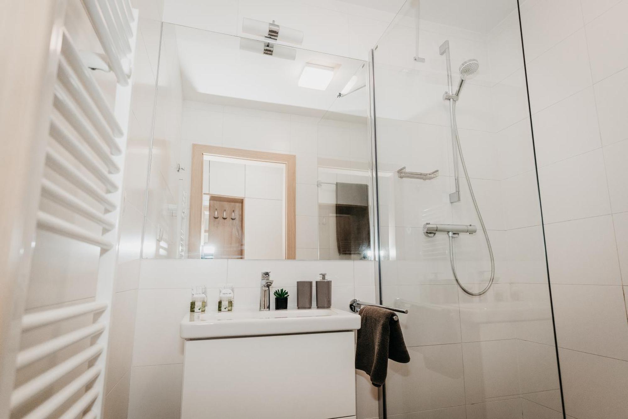 Old Town City Center Apartment 2 - Private Parking Included 코시체 외부 사진